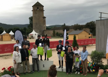 Cluny, Podium finale équipe